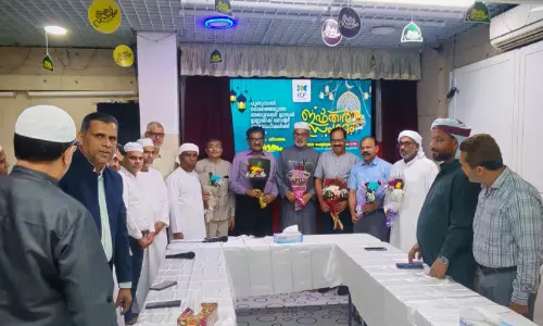 അ​ബൂ​ദ​ബി ഇ​ന്ത്യ​ൻ ഇ​സ്​​ലാ​മി​ക് സെന്റർ ഭാ​ര​വാ​ഹി​ക​ൾ​ക്ക് സ്വീ​ക​ര​ണം