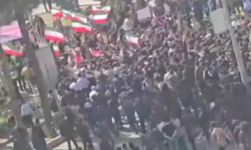 ഇറാനിൽ വീണ്ടും വിദ്യാർഥി പ്രതിഷേധം