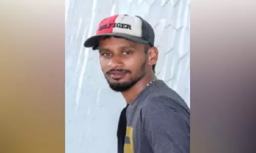 ചി​കി​ത്സ സ​ഹാ​യം തേ​ടു​ന്നു