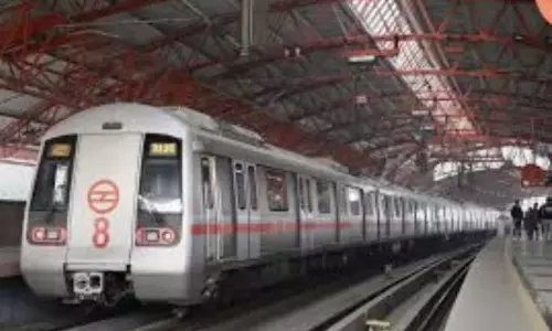 ഡൽഹി മെട്രോ സ്റ്റേഷനുകളിൽ ബോംബ് ഭീഷണി; സുരക്ഷ ശക്തമാക്കി