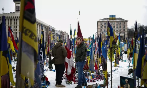 യുക്രെയ്നിലെ റഷ്യൻ അധിനിവേശത്തിന് നാലാണ്ട്; ത​ക​ർ​ന്ന​ടി​ഞ്ഞ് യു​ക്രെ​യ്ൻ, റ​ഷ്യ​ക്കും തി​രി​ച്ച​ടി​ക​ൾ