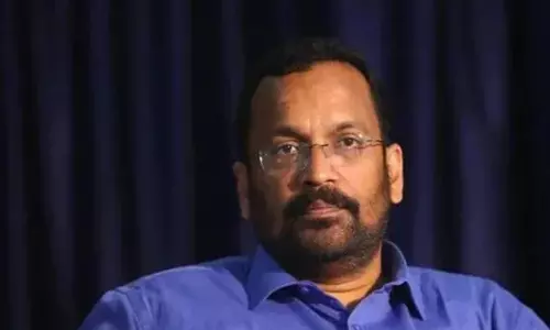 പൊലീസിന് കണ്ടെത്താനാകാത്ത മന്ത്രി കോടതിയിൽ നേരിട്ടെത്തി ജാമ്യമെടുത്തു!