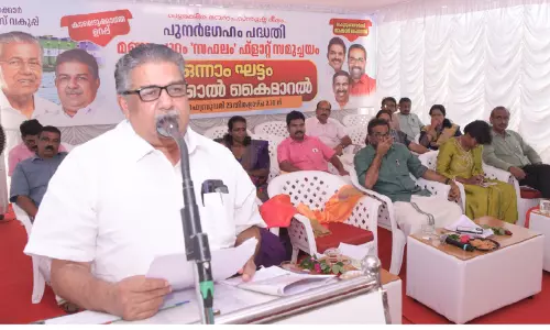 താമസയോഗ്യമല്ലാത്ത മുഴുവൻ സുനാമി വീടുകളും മാറ്റി നൽകും -മന്ത്രി സജി ചെറിയാൻ താമസയോഗ്യമല്ലാത്ത മുഴുവൻ സുനാമി വീടുകളും മാറ്റി നൽകും -മന്ത്രി സജി ചെറിയാൻ