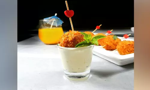 ചി​ക്ക​ൻ പോ​പ്പേ​ഴ്സ്