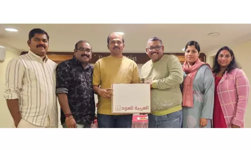 സ​ബി​ൻ മു​ഹ​മ്മ​ദി​ന് യാ​ത്ര​യ​യ​പ്പ്