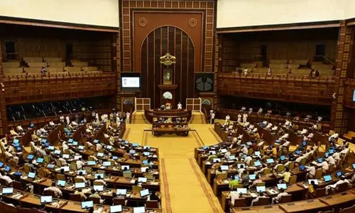 ഒരു മണിക്കൂറിൽ ചർച്ചയില്ലാതെ സഭ ‘ചുട്ടെടുത്തത്​’ ഏഴ്​ ബില്ലുകൾ