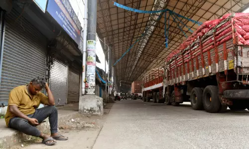 കോർപറേഷൻ പുതുക്കി പണിയാൻ തീരുമാനിച്ചത് 16 കെട്ടിടങ്ങൾ