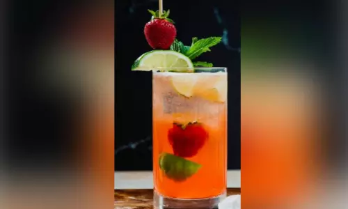 സ്ട്രോറഞ്ച്  കൂളർ