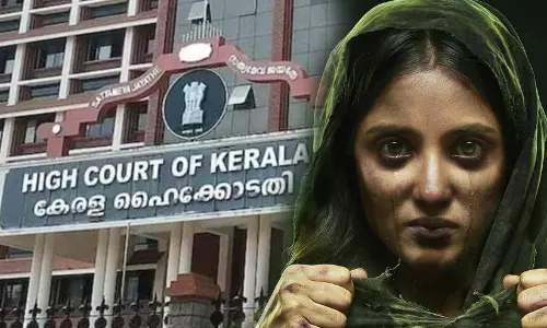 ‘ജനങ്ങളുടെ ആശങ്ക കണ്ടില്ലെന്ന് നടിക്കാനാകില്ല, വിധി വരുന്നത് വരെ കാത്തിരിക്കണം’; ദി കേരള സ്റ്റോറി 2 നിർമാതാക്കൾക്ക് കോടതിയുടെ കർശന നിർദേശം ‘ജനങ്ങളുടെ ആശങ്ക കണ്ടില്ലെന്ന് നടിക്കാനാകില്ല, വിധി വരുന്നത് വരെ കാത്തിരിക്കണം’; ദി കേരള സ്റ്റോറി 2 നിർമാതാക്കൾക്ക് കോടതിയുടെ കർശന നിർദേശം