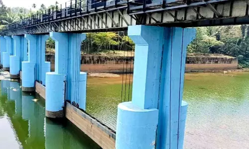 വാക്കിക്കയം തടയണയിലെ വെള്ളം തുറന്നുവിടാൻ അനുവദിക്കില്ല -വേങ്ങര ഗ്രാമപഞ്ചായത്ത് വാക്കിക്കയം തടയണയിലെ വെള്ളം തുറന്നുവിടാൻ അനുവദിക്കില്ല -വേങ്ങര ഗ്രാമപഞ്ചായത്ത്