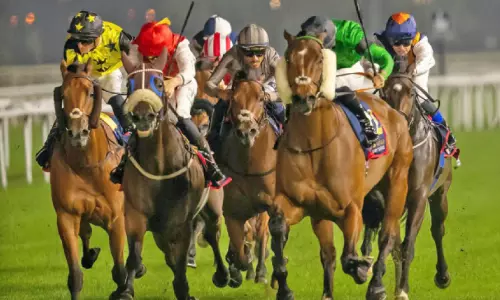 റ​മ​ദാ​ൻ നൈ​റ്റ്‌​സ്; കു​തി​ര​പ്പ​ന്ത​യ പോ​രാ​ട്ടം ഇ​ന്ന്