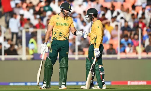 മാർക്രം നയിച്ചു; കരീബിയൻ കരുത്തിനെ തച്ചുതകർത്ത് ദക്ഷിണാഫ്രിക്ക മുന്നോട്ട് മാർക്രം നയിച്ചു; കരീബിയൻ കരുത്തിനെ തച്ചുതകർത്ത് ദക്ഷിണാഫ്രിക്ക മുന്നോട്ട്