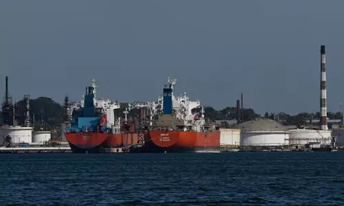 വെനിസ്വേലൻ എണ്ണ ക്യൂബക്ക് വിൽക്കും വെനിസ്വേലൻ എണ്ണ ക്യൂബക്ക് വിൽക്കും