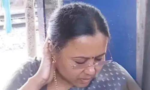 ആ​രോ​ഗ്യ മ​ന്ത്രി​ക്കെ​തി​രെ ആ​ക്ര​മ​ണം: ദൃ​ശ്യം പു​റ​ത്തു​വി​ട്ടാ​ൽ​ ല​ക്ഷം രൂ​പ പാ​രി​തോ​ഷി​കം