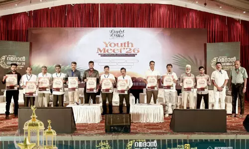 ലൈറ്റ് അപ്പോൺ ലൈറ്റ്: യൂത്ത് മീറ്റ്’ 26 ഫെബ്രുവരി 28ന്