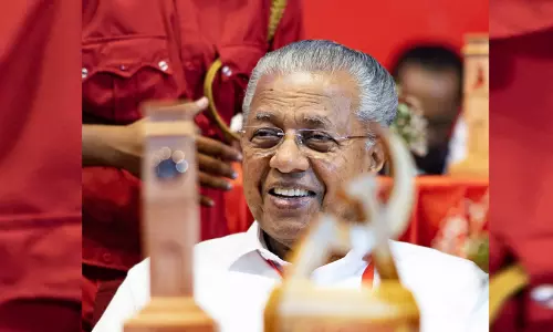 തെരഞ്ഞെടുപ്പിൽ പിണറായി തന്നെ നയിക്കണമെന്ന് പി.ബിയിൽ കേരള ഘടകം