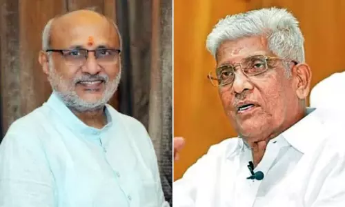 മന്നം സമാധിയില് പുഷ്പാര്ച്ചനക്ക് അനുമതിയില്ല; ഉപരാഷ്ട്രപതിയെ വിലക്കി എന്.എസ്.എസ് മന്നം സമാധിയില് പുഷ്പാര്ച്ചനക്ക് അനുമതിയില്ല; ഉപരാഷ്ട്രപതിയെ വിലക്കി എന്.എസ്.എസ്