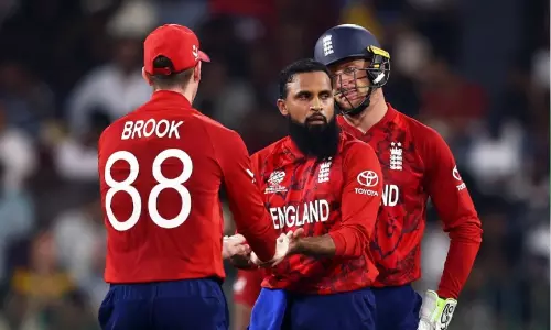 സ്പിന്നിൽ വീണ് കിവികൾ; സൂപ്പർ എട്ടിൽ ഇംഗ്ലണ്ടിന് നാല് വിക്കറ്റ് ജയം സ്പിന്നിൽ വീണ് കിവികൾ; സൂപ്പർ എട്ടിൽ ഇംഗ്ലണ്ടിന് നാല് വിക്കറ്റ് ജയം