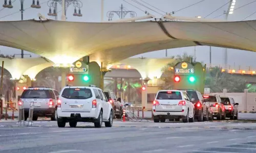 ജി.​സി.​സി​ വാ​ഹ​ന​ങ്ങ​ൾ​ക്ക് സൗ​ദി​യി​ൽ തു​ട​രാ​ൻ പു​തി​യ നി​യ​ന്ത്ര​ണ​ങ്ങ​ൾ; 90 ദി​വ​സ​ത്തി​ൽ കൂ​ടു​ത​ൽ അ​നു​മ​തി​യി​ല്ല