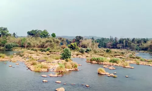 കബനി വറ്റുന്നു; വരൾച്ചയുടെ ആശങ്ക കബനി വറ്റുന്നു; വരൾച്ചയുടെ ആശങ്ക