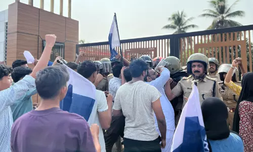 ദി കേരള സ്റ്റോറി 2; പ്രദർശനം തടഞ്ഞ് ഫ്രറ്റേണിറ്റി മൂവ്മെന്റ്