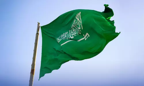 റിയാദിനും കിഴക്കൻ പ്രവിശ്യക്കും നേരെ ആക്രമണം, സ്ഥിരീകരിച്ചും ഇറാൻ നടപടിയെ അപലപിച്ചും സൗദി അറേബ്യ റിയാദിനും കിഴക്കൻ പ്രവിശ്യക്കും നേരെ ആക്രമണം, സ്ഥിരീകരിച്ചും ഇറാൻ നടപടിയെ അപലപിച്ചും സൗദി അറേബ്യ