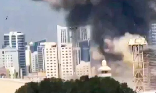 ഞെട്ടലിൽ പ്രവാസലോകം; സ്ഥിതി നിയന്ത്രണ വിധേയമെന്ന് വിവിധ രാജ്യങ്ങൾ ഞെട്ടലിൽ പ്രവാസലോകം; സ്ഥിതി നിയന്ത്രണ വിധേയമെന്ന് വിവിധ രാജ്യങ്ങൾ