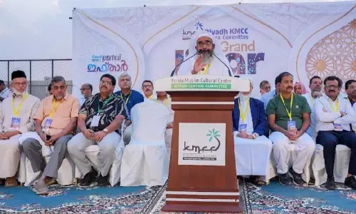 ആയിരങ്ങൾ അണിനിരന്ന റിയാദ് കെ.എം.സി.സി ഗ്രാൻഡ് ഇഫ്താർ സംഗമം ചരിത്രമായി