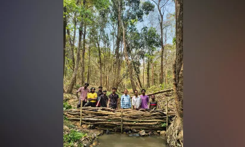വന്യ ജീവികൾക്കായി ചെക് ഡാം നിർമിച്ചു വന്യ ജീവികൾക്കായി ചെക് ഡാം നിർമിച്ചു