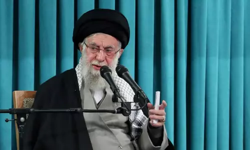 ഇറാൻ പരമോന്നത നേതാവ് ആയത്തുല്ല അലി ഖാംനഈ കൊല്ലപ്പെട്ടു ഇറാൻ പരമോന്നത നേതാവ് ആയത്തുല്ല അലി ഖാംനഈ കൊല്ലപ്പെട്ടു