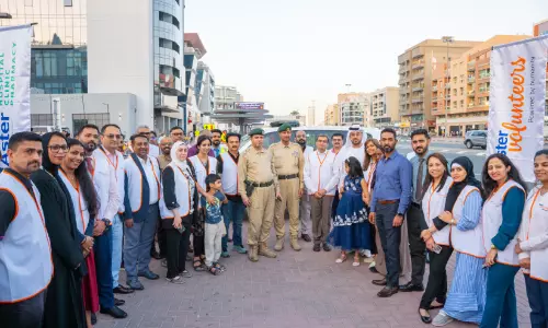 ആ​സ്റ്റ​ർ വ​ള​ന്‍റി​യേ​ഴ്​​സ്​ ഇ​ഫ്താ​ർ കി​റ്റ്​ വി​ത​ര​ണ​ത്തി​ന്​ തു​ട​ക്കം