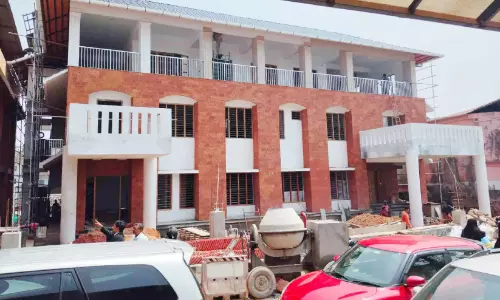 കുടുംബകോടതി കെട്ടിടം ഇന്ന് നാടിന് സമർപ്പിക്കും കുടുംബകോടതി കെട്ടിടം ഇന്ന് നാടിന് സമർപ്പിക്കും