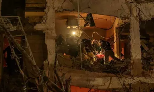 ഇസ്രായേലിൽ ഇറാൻ ആ​ക്രമണത്തിൽ സ്ത്രീ കൊല്ലപ്പെട്ടു; നിരവധിപേർക്ക് പരിക്ക്