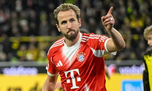 ബ്രെയ്സുമായി ഹാരി കെയ്ൻ; ഡെർ ക്ലാസിക്കറിൽ ഡോർട്ട്മുണ്ടിനെ വീഴ്ത്തി ബയേൺ മ്യൂണിക്ക് ബ്രെയ്സുമായി ഹാരി കെയ്ൻ; ഡെർ ക്ലാസിക്കറിൽ ഡോർട്ട്മുണ്ടിനെ വീഴ്ത്തി ബയേൺ മ്യൂണിക്ക്