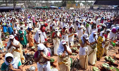 ആറ്റുകാൽ പൊങ്കാല; 28 സ്കൂളുകൾക്ക് തിങ്കളാഴ്ച അവധി