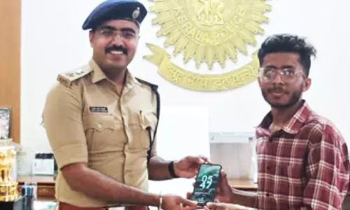 30 ദിവസത്തിനിടെ കാണാതായ 25 മൊബൈൽ ഫോണുകൾ കണ്ടെത്തി പൊലീസ്