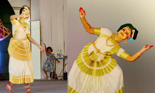 എം.ജി യൂനിവേഴ്സിറ്റി കലോത്സവം; വേദിയിൽ നിറഞ്ഞാടി മോഹിനികൾ എം.ജി യൂനിവേഴ്സിറ്റി കലോത്സവം; വേദിയിൽ നിറഞ്ഞാടി മോഹിനികൾ