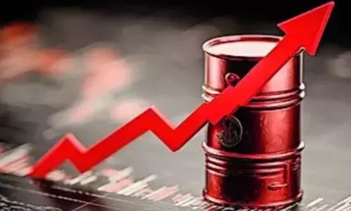 കത്തിയമരുമോ എണ്ണ വിപണി? അസംസ്കൃത എണ്ണവില നാലുവർഷത്തെ കൂടിയ നിലയിൽ കത്തിയമരുമോ എണ്ണ വിപണി? അസംസ്കൃത എണ്ണവില നാലുവർഷത്തെ കൂടിയ നിലയിൽ