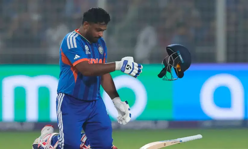 സഞ്ജുവിന് ലോകകപ്പ് സെമി നഷ്ടമാകുമോ? ഹെൽമറ്റ് ഊരിയെറിഞ്ഞ ആഘോഷം ഐ.സി.സി നിരീക്ഷണത്തിൽ സഞ്ജുവിന് ലോകകപ്പ് സെമി നഷ്ടമാകുമോ? ഹെൽമറ്റ് ഊരിയെറിഞ്ഞ ആഘോഷം ഐ.സി.സി നിരീക്ഷണത്തിൽ