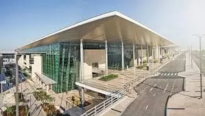 ഡ്രോൺ ആക്രമണം; ബഹ്റൈൻ അന്താരാഷ്ട്ര വിമാനത്താവളം പുനർനിർമിക്കാൻ സമഗ്ര കർമ്മപദ്ധതി വേണമെന്ന് മുഹറഖ് മുനിസിപ്പൽ കൗൺസിൽ ഡ്രോൺ ആക്രമണം; ബഹ്റൈൻ അന്താരാഷ്ട്ര വിമാനത്താവളം പുനർനിർമിക്കാൻ സമഗ്ര കർമ്മപദ്ധതി വേണമെന്ന് മുഹറഖ് മുനിസിപ്പൽ കൗൺസിൽ