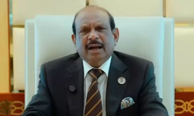 വ്യാജ വാർത്ത പ്രചരിപ്പിക്കരുത്; മലയാള മാധ്യമങ്ങൾ ജാഗ്രത പുലർത്തണം -എം.എ യൂസുഫലി വ്യാജ വാർത്ത പ്രചരിപ്പിക്കരുത്; മലയാള മാധ്യമങ്ങൾ ജാഗ്രത പുലർത്തണം -എം.എ യൂസുഫലി