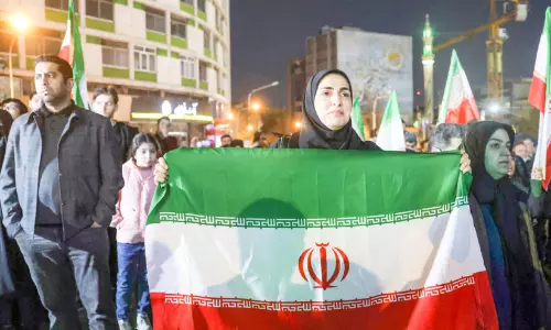 അ​തേ നു​ണ​ക​ൾ, അ​തേ വ​ഞ്ച​ന​ക​ൾ...അ​ന്ന് ഇ​റാ​ഖി​ന് നേ​രെ, ഇ​ന്ന് ഇ​റാ​ൻ