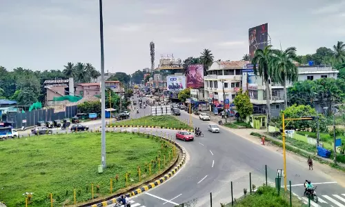 പാലക്കാടൻ കാറ്റ് എങ്ങോട്ട്? തെരഞ്ഞെടുപ്പുകളിൽ എന്നും വിവാദങ്ങളിലൂടെ ശ്രദ്ധാകേന്ദ്രമായി പാലക്കാട്