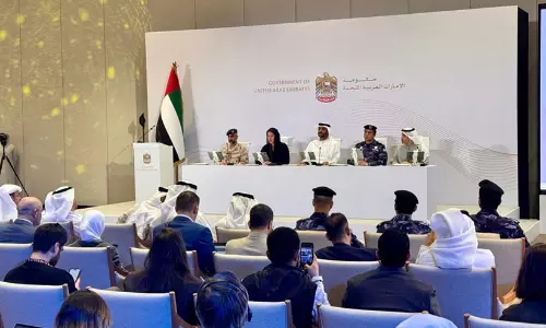 ഇറാന്റെ ആക്രമണം തുടരുന്നു; പുതിയ സുരക്ഷിത വ്യോമ ഇടനാഴികൾ തുറന്ന് യു.എ.ഇ ഇറാന്റെ ആക്രമണം തുടരുന്നു; പുതിയ സുരക്ഷിത വ്യോമ ഇടനാഴികൾ തുറന്ന് യു.എ.ഇ