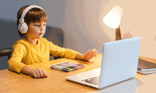 അജ്മാനിൽ ഓൺലൈൻ പഠനം നീട്ടി അജ്മാനിൽ ഓൺലൈൻ പഠനം നീട്ടി