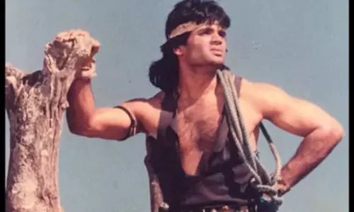 വെയിറ്ററുടെ മകനിൽ നിന്ന് സൂപ്പർസ്റ്റാറിലേക്ക്; ആദ്യം സ്വന്തമാക്കിയത് അച്ഛൻ ജോലി ചെയ്ത ഹോട്ടൽ, ഇന്ന് 125 കോടി ആസ്തി വെയിറ്ററുടെ മകനിൽ നിന്ന് സൂപ്പർസ്റ്റാറിലേക്ക്; ആദ്യം സ്വന്തമാക്കിയത് അച്ഛൻ ജോലി ചെയ്ത ഹോട്ടൽ, ഇന്ന് 125 കോടി ആസ്തി