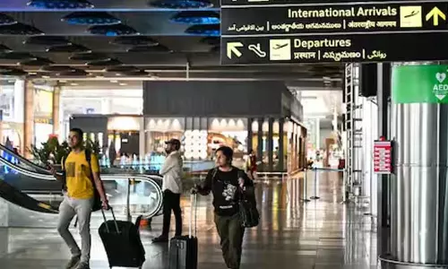 ഇന്ത്യ കൺട്രോൾ റൂം തുറന്നു; ഗൾഫിൽനിന്ന് കൂടുതൽ വിമാന സർവിസുകൾ ഇന്ത്യ കൺട്രോൾ റൂം തുറന്നു; ഗൾഫിൽനിന്ന് കൂടുതൽ വിമാന സർവിസുകൾ