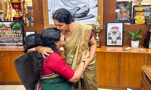 ‘കലക്ടറുടെ കാറിൽ കയറിയപ്പോൾ അമ്മ വിതുമ്പി’; ഹൃദയം തൊടുന്ന കുറിപ്പുമായി പുതിയ കലക്ടർ ശിഖ സുരേന്ദ്രൻ