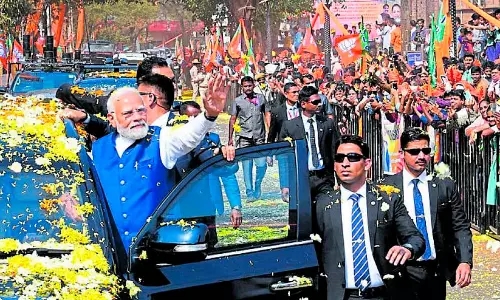 കർണാടക തെരഞ്ഞെടുപ്പ്: മോദിയുടെ പരിപാടികൾക്ക് മുൻബി.ജെപി സർക്കാർ ചെലവിട്ടത് 33 കോടി കർണാടക തെരഞ്ഞെടുപ്പ്: മോദിയുടെ പരിപാടികൾക്ക് മുൻബി.ജെപി സർക്കാർ ചെലവിട്ടത് 33 കോടി