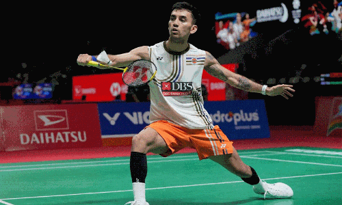 ഓൾ ഇംഗ്ലണ്ട് ഓപ്പൺ; നിലവിലെ ചാമ്പ്യനും ലോക ഒന്നാം നമ്പർ താരവുമായ ഷി യുഖിയെ അട്ടിമറിച്ച് ലക്ഷ്യ സെൻ